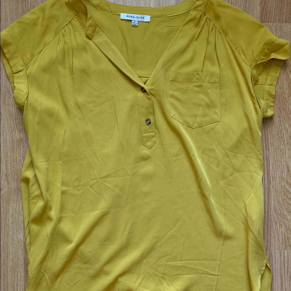 Olive yellow dress shirt, never worn!!